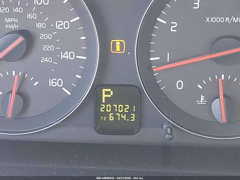 2010 Volvo V50 2.4I VIN: YV1390MW0A2575362 Lot: 44909343