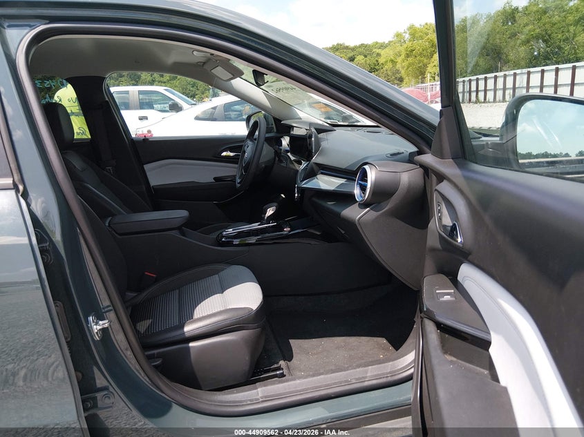 2025 Chevrolet Trax Fwd Lt