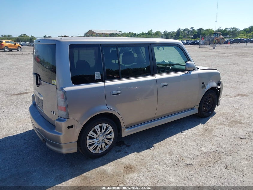 2005 Scion Xb