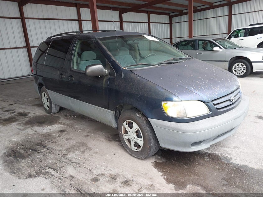 2002 Toyota Sienna Le