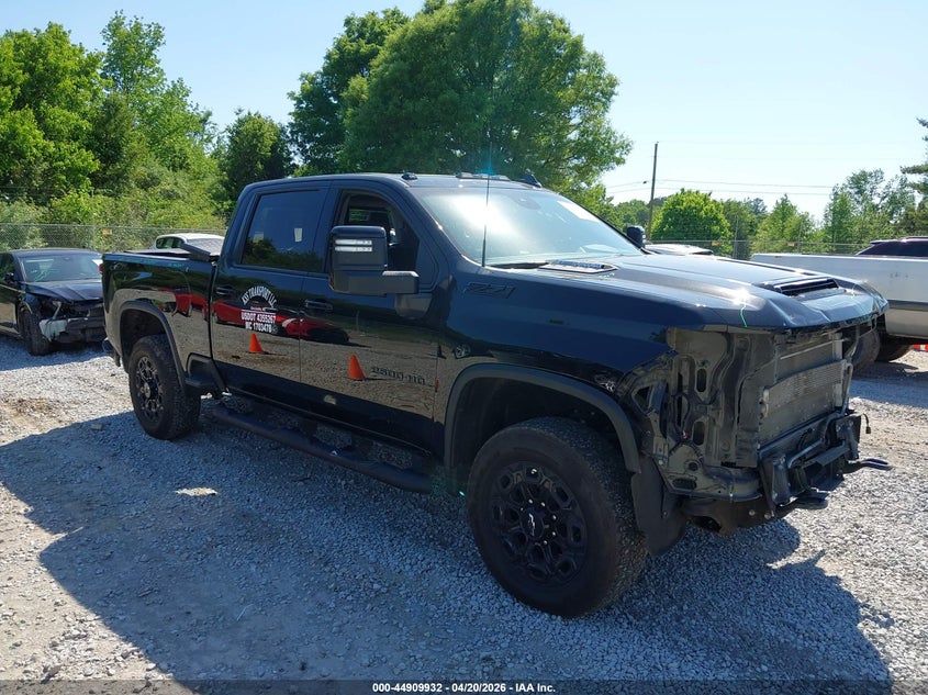 2024 CHEVROLET SILVERADO 2500HD 4WD  STANDARD BED LTZ