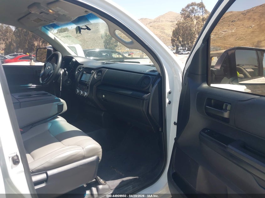 2014 Toyota Tundra Sr 4.6L V8