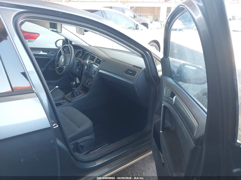 2018 Volkswagen Golf Tsi S/Tsi Se