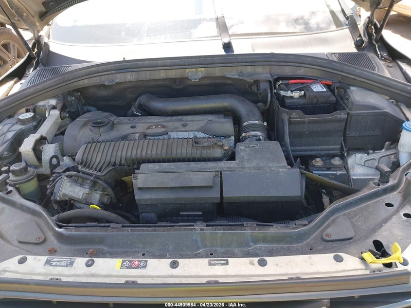 2016 Volvo Xc60 T5 Platinum VIN: YV4612RM9G2808822 Lot: 44909984