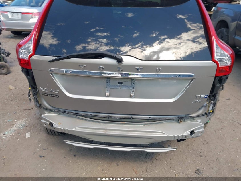 2016 Volvo Xc60 T5 Platinum VIN: YV4612RM9G2808822 Lot: 44909984