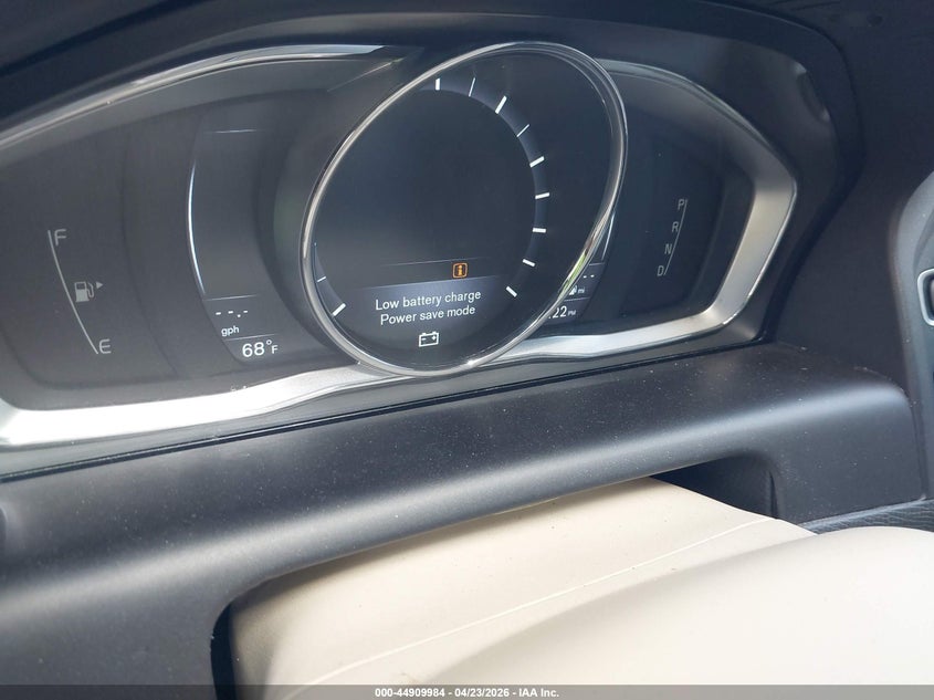 2016 Volvo Xc60 T5 Platinum VIN: YV4612RM9G2808822 Lot: 44909984