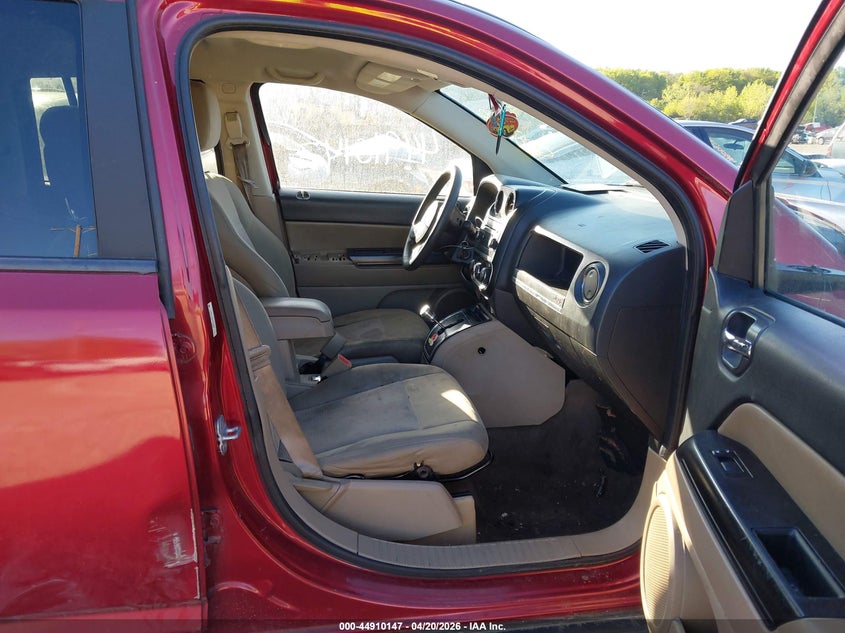 1J4NF1FB5BD216628 2011 Jeep Compass 2.4 brown