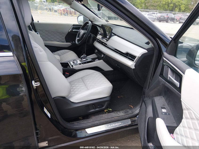 2024 MITSUBISHI OUTLANDER 2.5L I-4 DI, DOHC, V(VIN: JA4J4WA84RZ027981