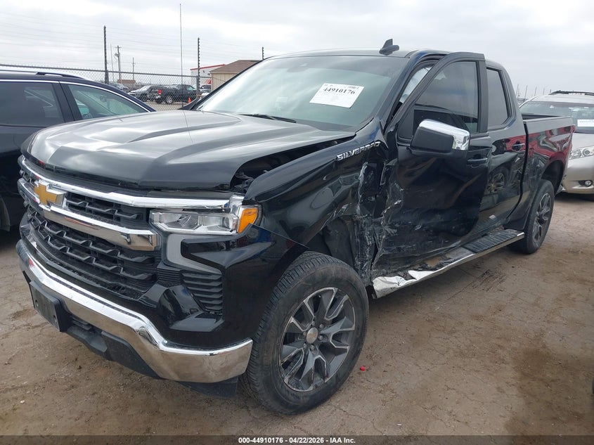 2024 CHEVROLET SILVERADO 1500 auction photo 2
