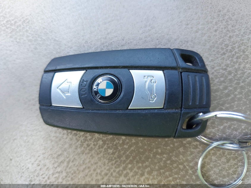 2009 BMW 328I xDrive VIN: WBAWC33589PU83975 Lot: 44910235