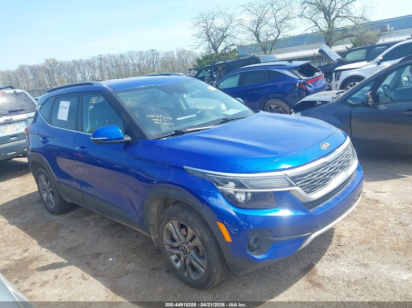 2021 KIA SELTOS S