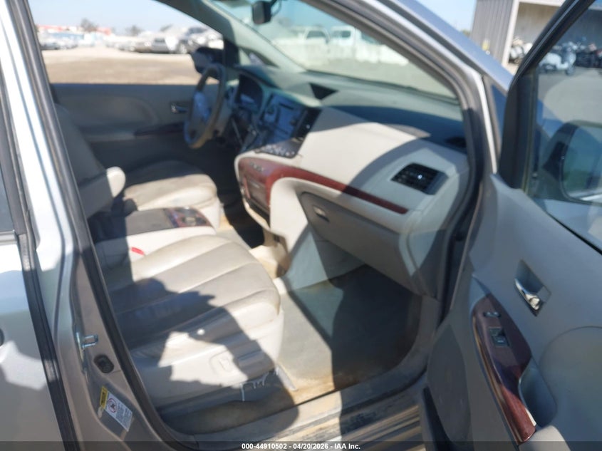 2012 Toyota Sienna 3.5 Xle V6 8 Passenger silver Lot 111044910502 Vin 5TDYK3DC0CS278904