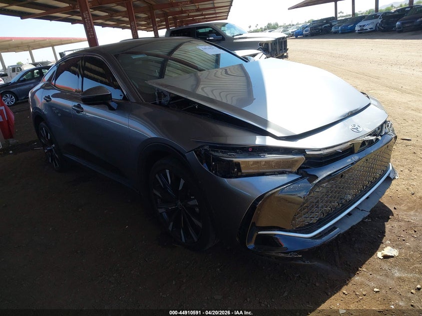 2023 Toyota Crown Platinum