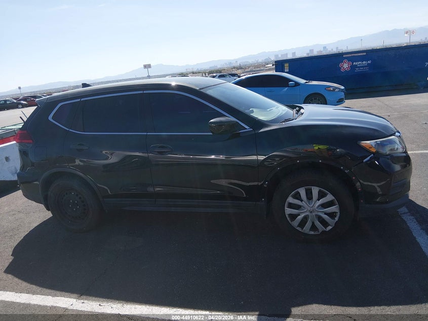 VIN 5N1AT2MT2HC778186 2017 NISSAN ROGUE S