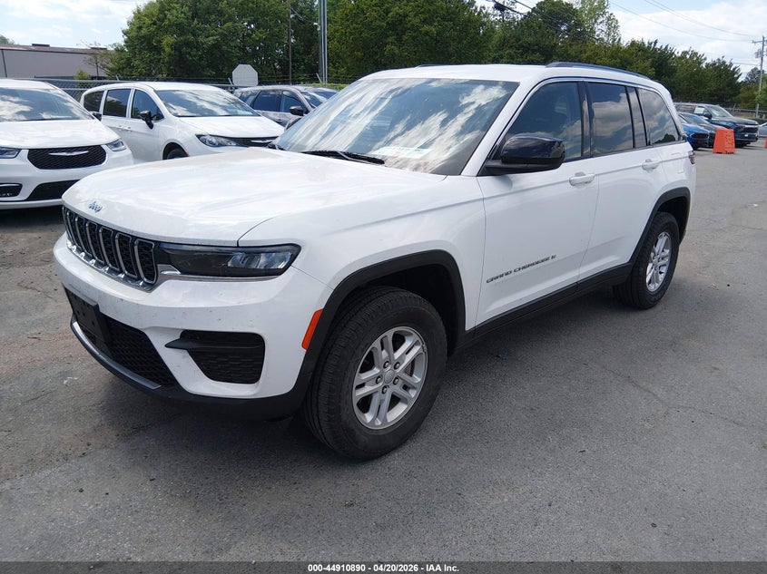 2023 Jeep Grand Cherokee Laredo 4X4