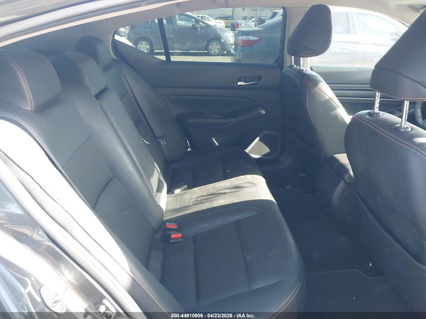 2019 NISSAN ALTIMA auction photo 8