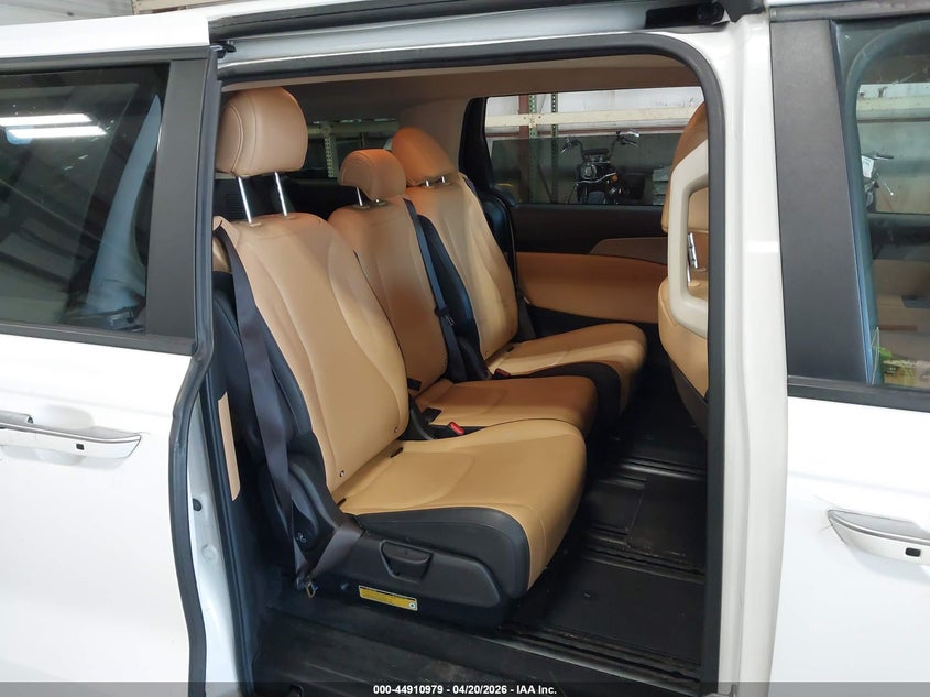 2022 Kia Carnival Mpv Lx Seat Package VIN: KNDNB4H32N6080539 Lot: 44910979