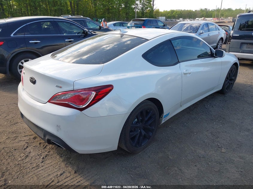 2013 Hyundai Genesis 2.0T