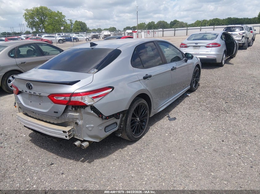 2020 Toyota Camry Se Nightshade Edition