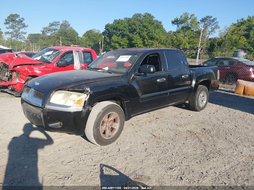 2006 Mitsubishi Raider Xls