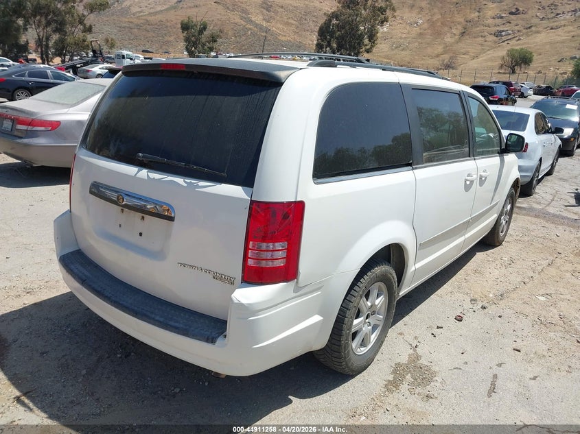 2010 Chrysler Town & Country Touring