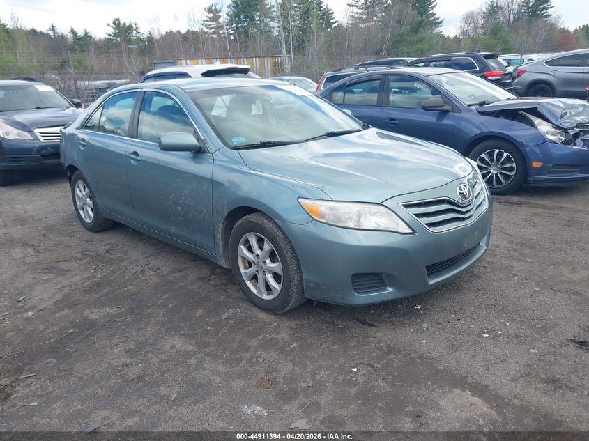 2011 Toyota Camry Le