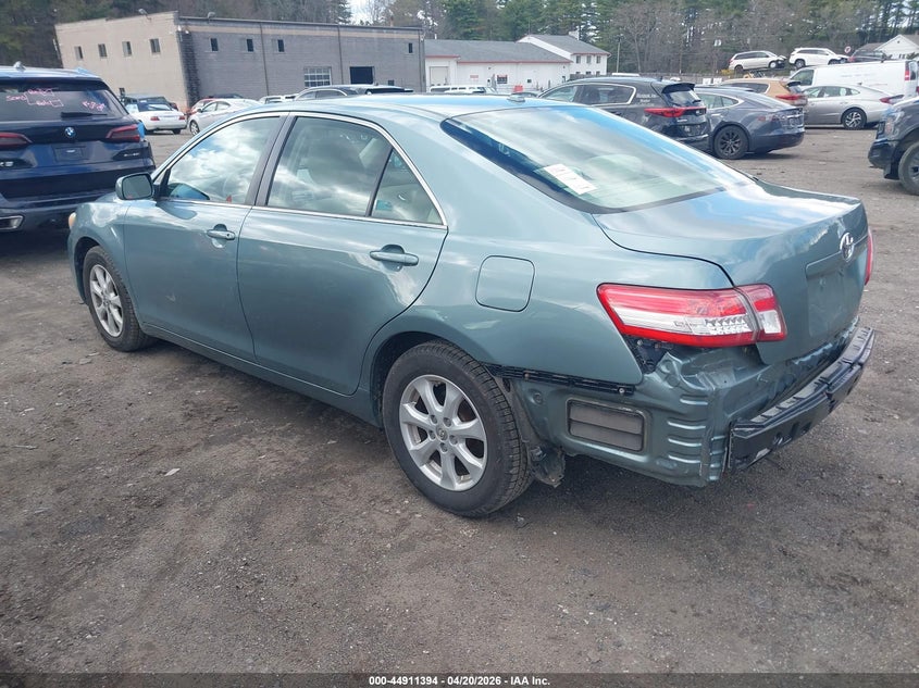 2011 Toyota Camry Le