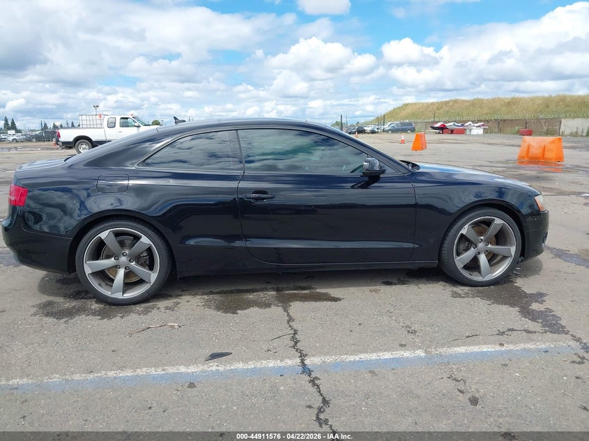 2011 Audi A5 2.0T Premium VIN: WAULFAFR2BA060203 Lot: 44911576