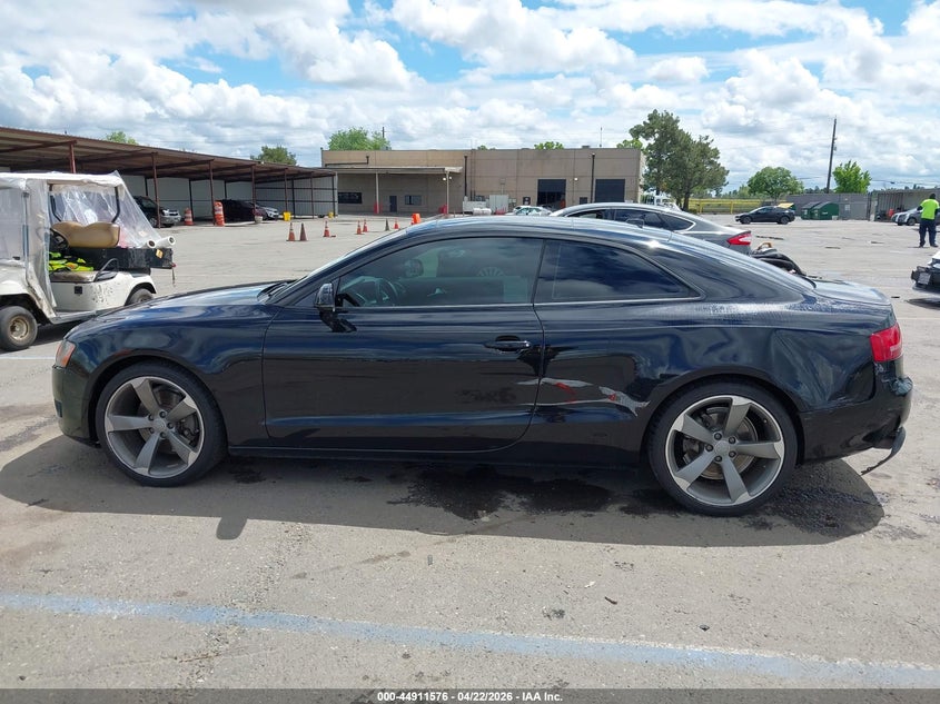 2011 Audi A5 2.0T Premium VIN: WAULFAFR2BA060203 Lot: 44911576
