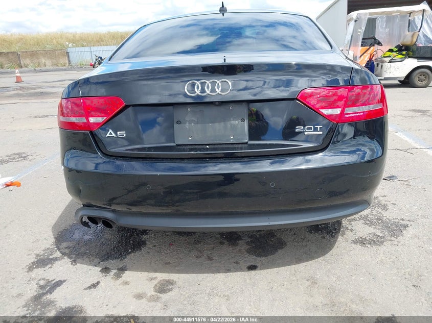 2011 Audi A5 2.0T Premium VIN: WAULFAFR2BA060203 Lot: 44911576