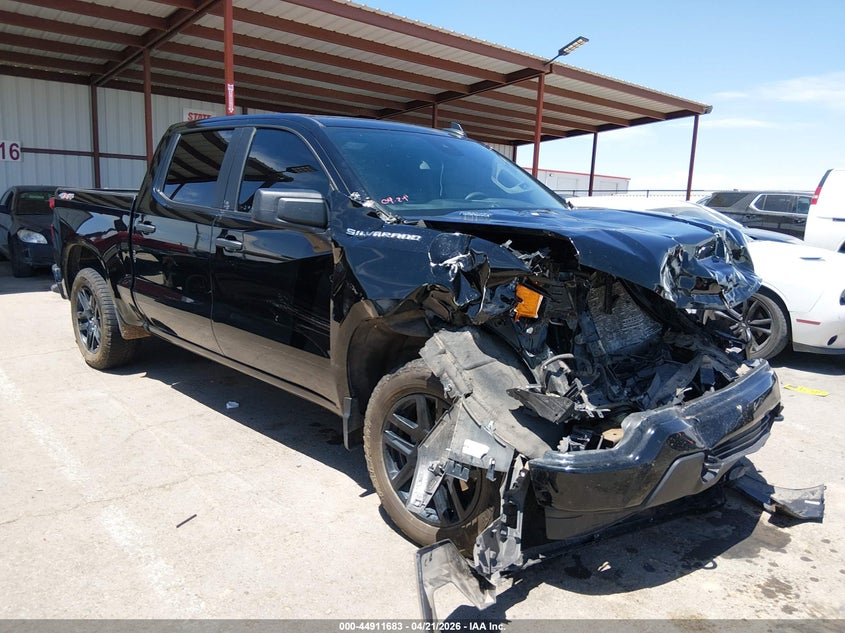 2025 CHEVROLET SILVERADO 1500 4WD  SHORT BED CUSTOM