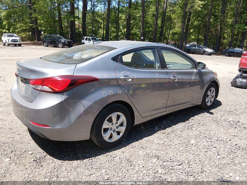 2016 Hyundai Elantra Se