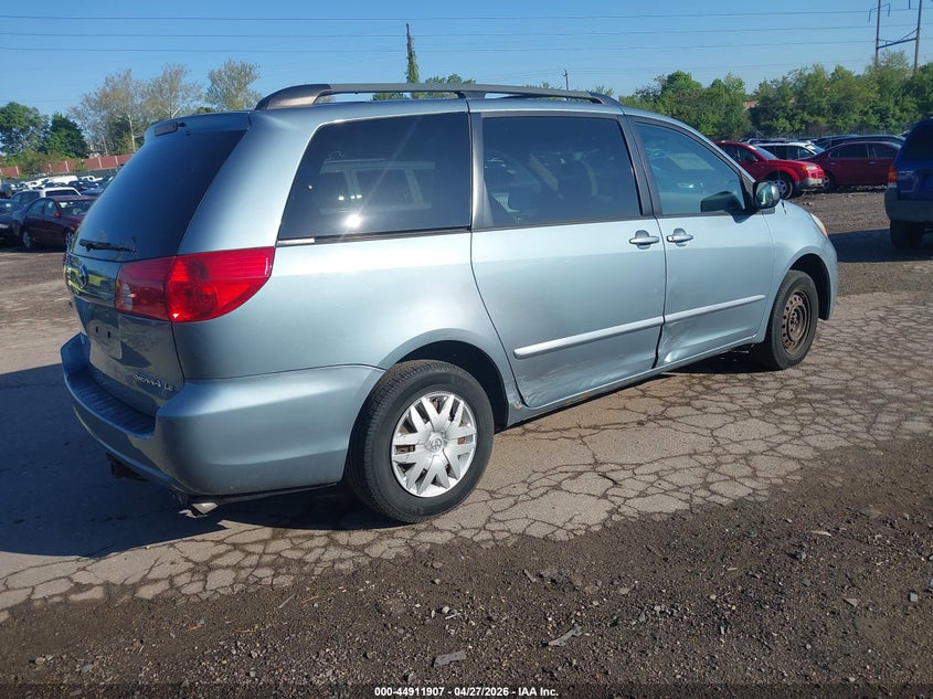 2006 Toyota Sienna Le