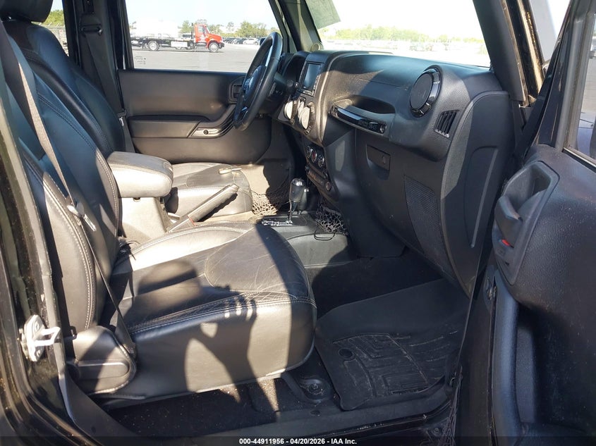 2014 Jeep Wrangler Unlimited Altitude