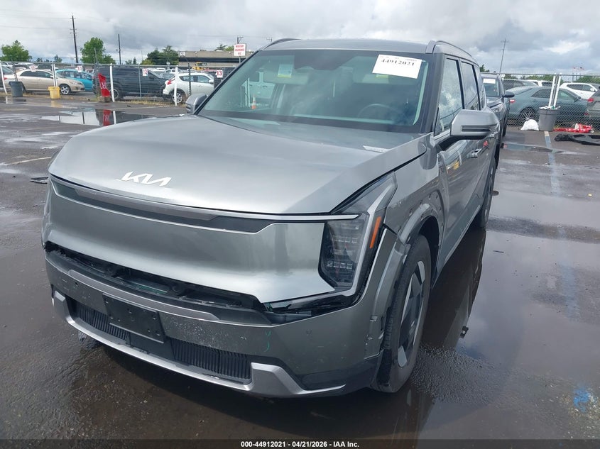 Vin: kndaffs56r6043301, lot: 45409390, kia ev9 wind 20242