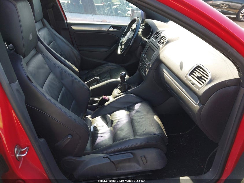 2013 Volkswagen Golf R 4-Door