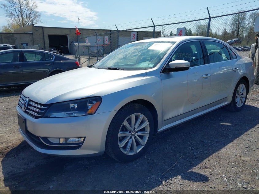 2013 Volkswagen Passat 2.5L Sel Premium