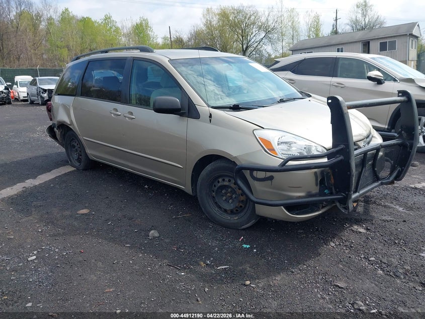 2005 Toyota Sienna Le