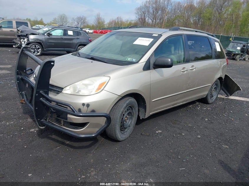 2005 Toyota Sienna Le