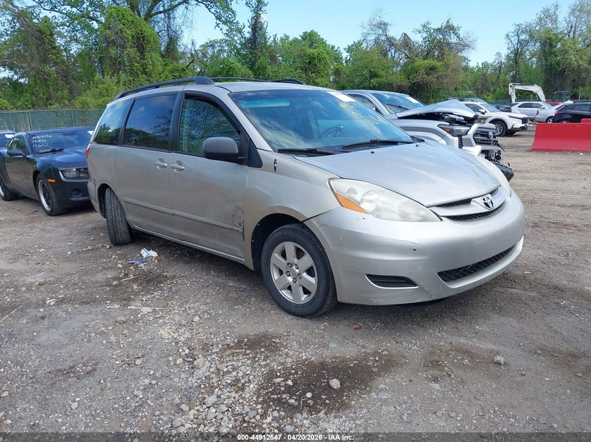 2009 Toyota Sienna Le