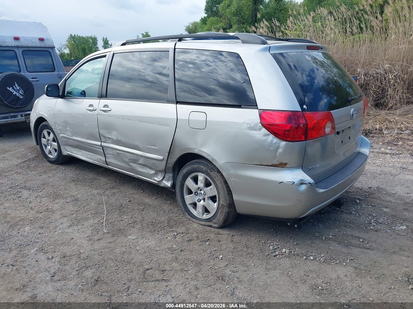 2009 Toyota Sienna Le