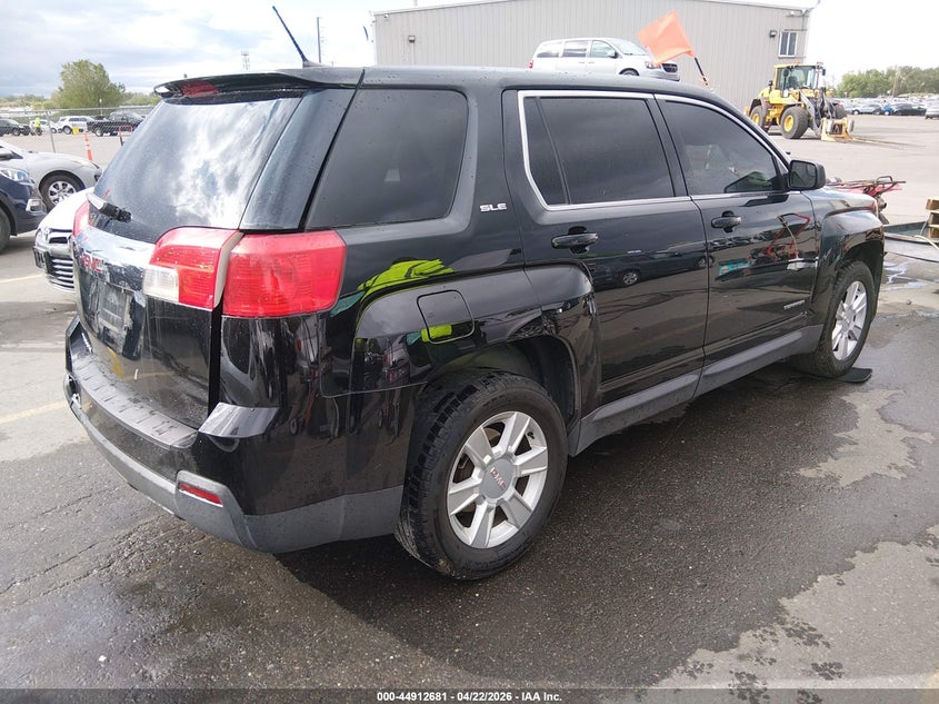 2013 GMC TERRAIN auction photo 4