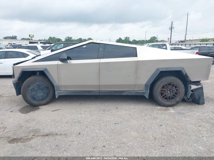 2025 Tesla Cybertruck VIN: 7G2CEHED9SA081510 Lot: 44912872