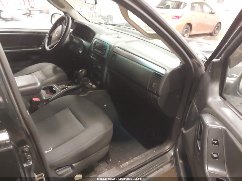 2004 Jeep Grand Cherokee Laredo