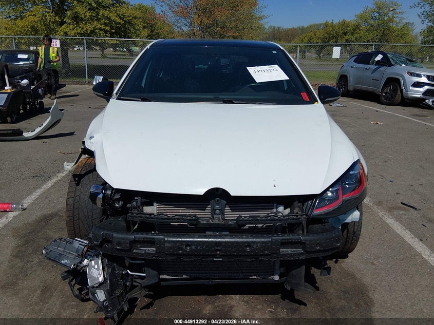 2021 VOLKSWAGEN GOLF GTI auction photo 6