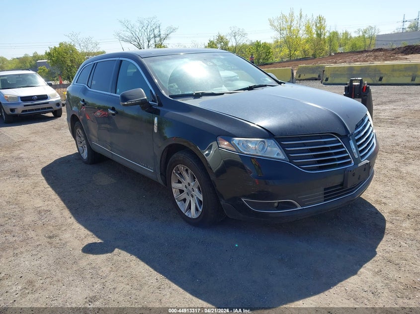 2017 Lincoln Mkt Livery