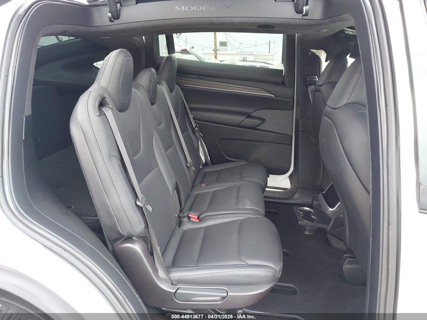 2022 Tesla Model X Dual Motor All-Wheel Drive VIN: 7SAXCAE5XNF349694 Lot: 44913677