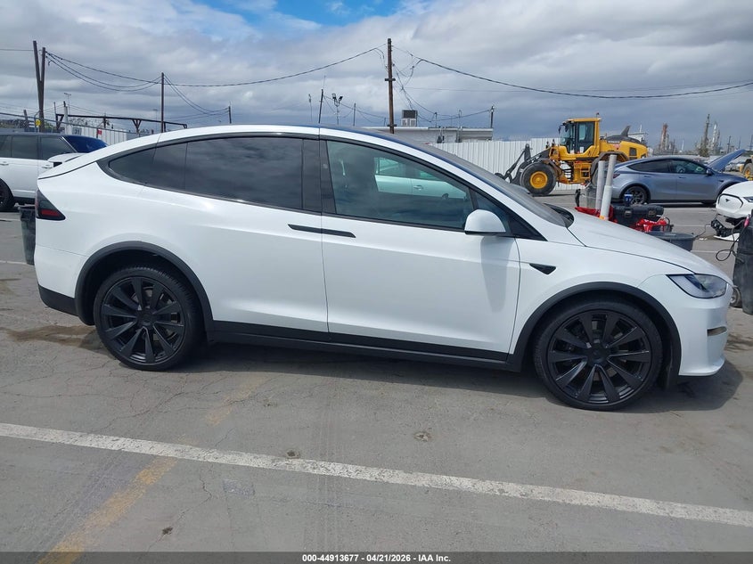 2022 Tesla Model X Dual Motor All-Wheel Drive VIN: 7SAXCAE5XNF349694 Lot: 44913677