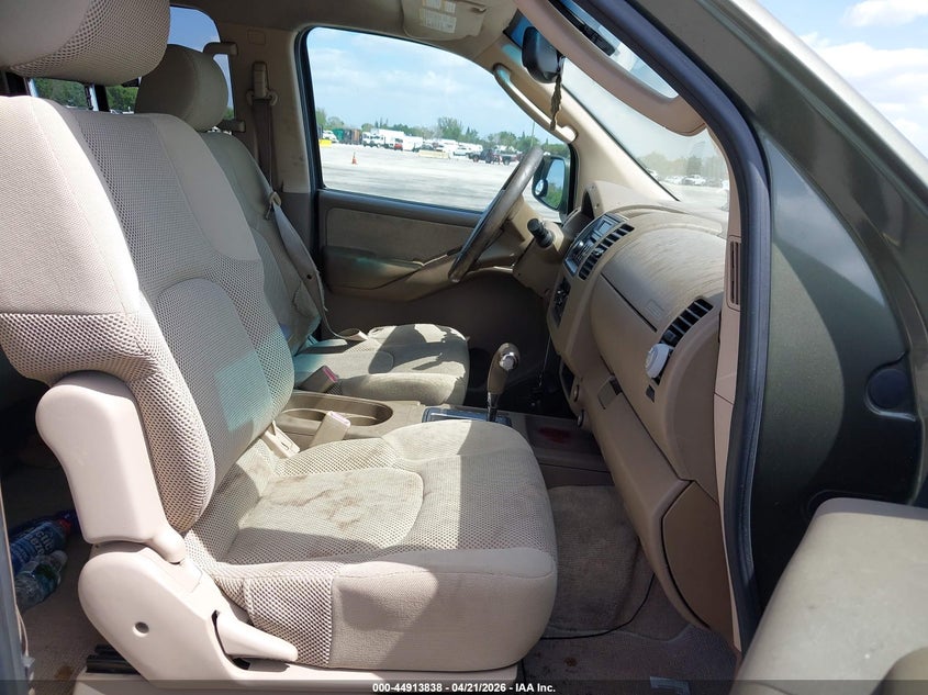 2005 Nissan Frontier Le