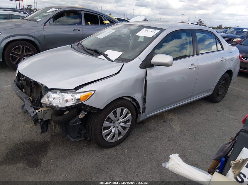 2013 Toyota Corolla Le 5YFBU4EE4DP120758 photo 1